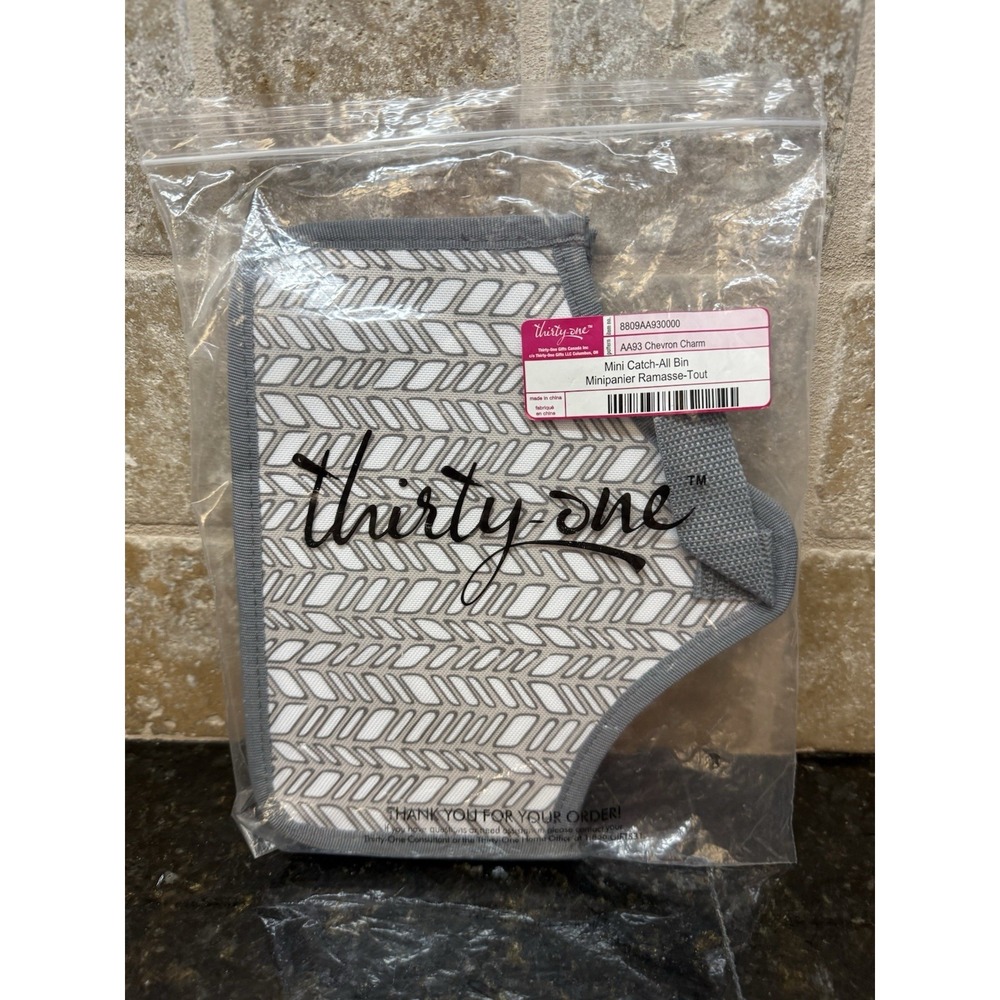 NEW! Thirty One 31 Mini Catch All Bin in Chevron Charm